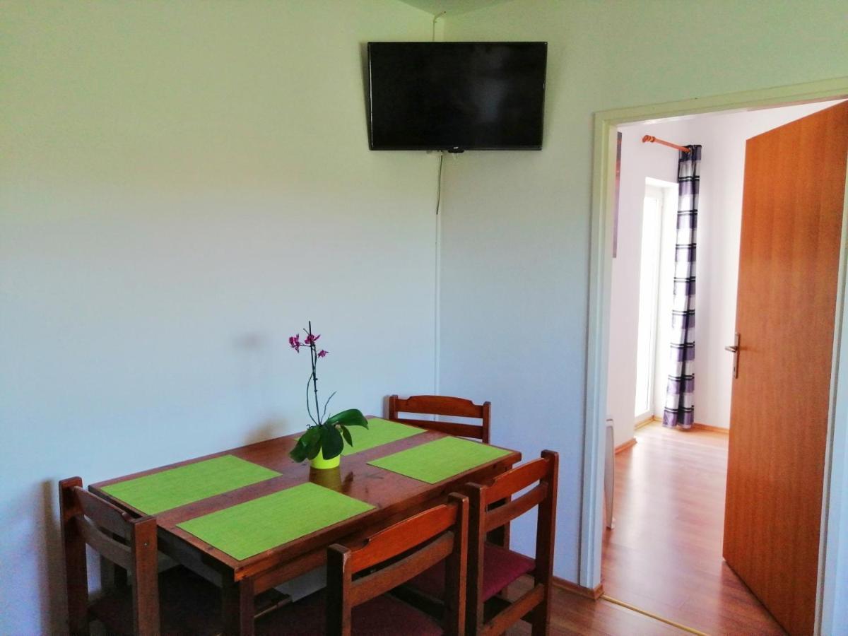 Apartments Brkovic Sukošan Buitenkant foto