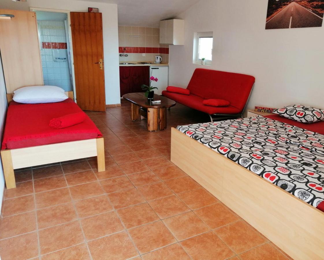 Apartments Brkovic Sukošan Buitenkant foto
