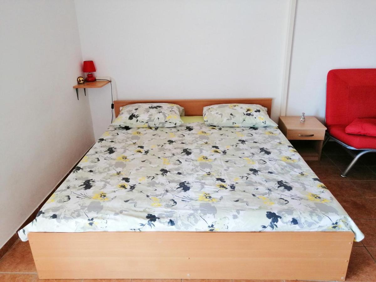 Apartments Brkovic Sukošan Buitenkant foto