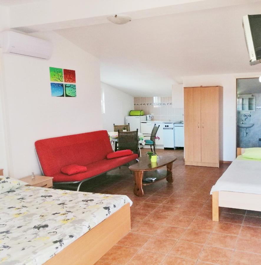 Apartments Brkovic Sukošan Buitenkant foto