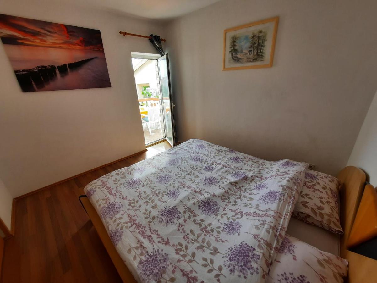 Apartments Brkovic Sukošan Buitenkant foto